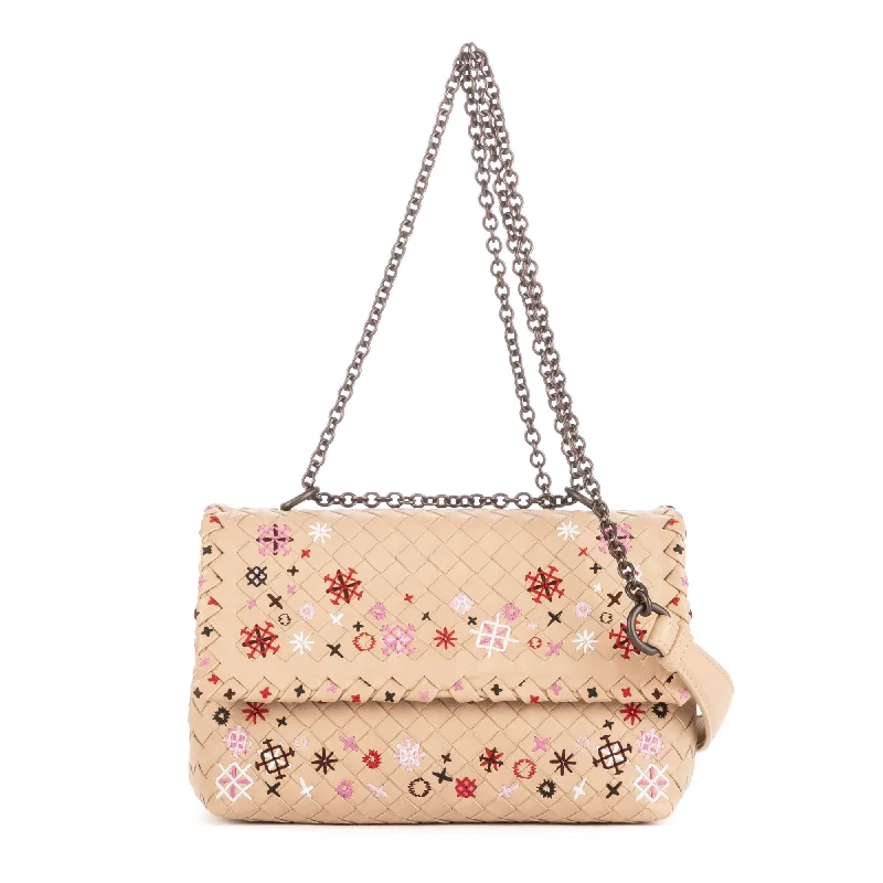 Snowflakes Flowers Embroidered Chain Flap Crossbody