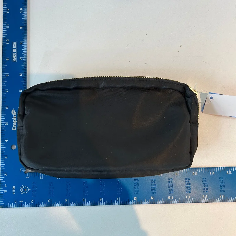 Makeup Bag By Clothes Mentor, Size: Large