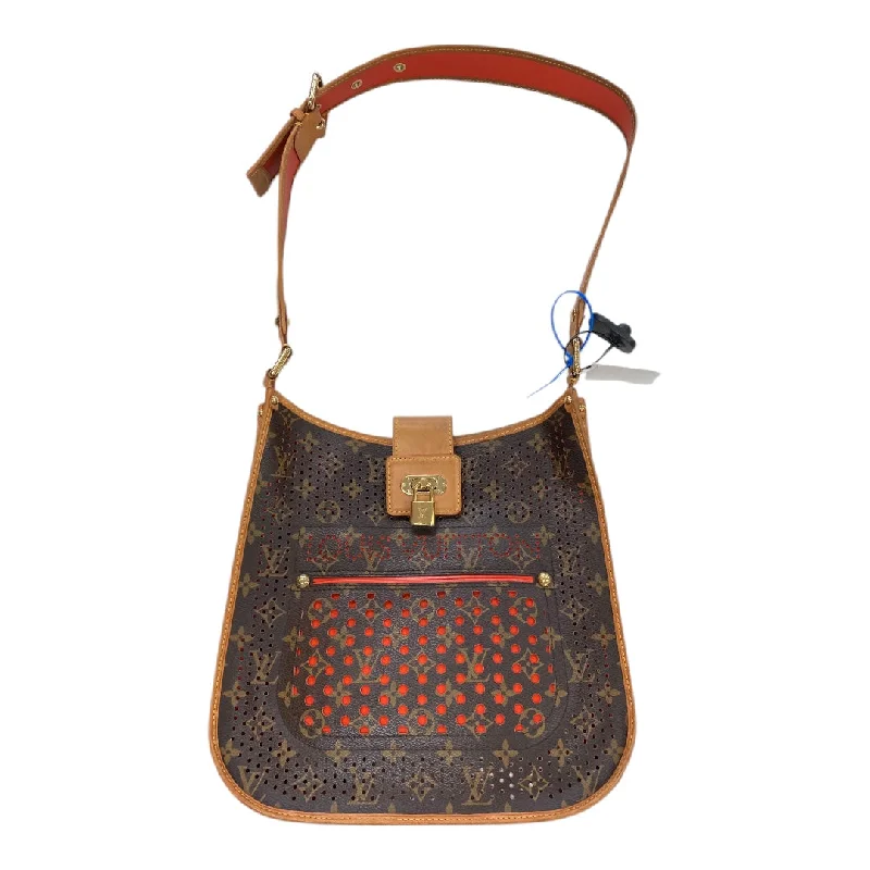 Handbag Luxury Designer By Louis Vuitton, Size: Medium