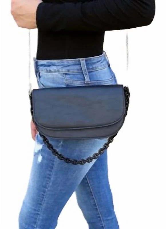 Women's Malibu Chain Crossbody Bag In Black