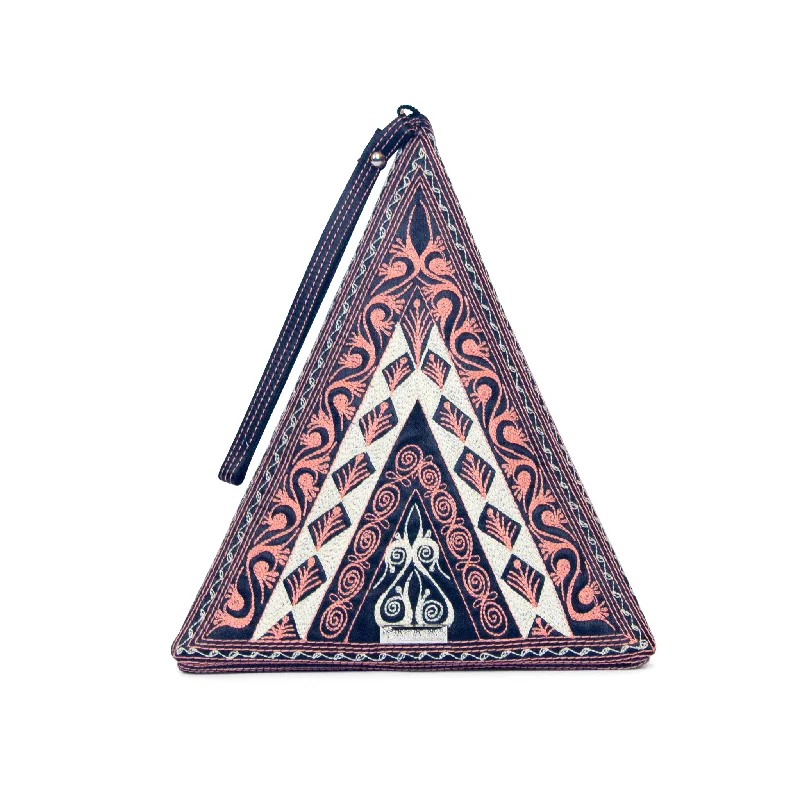 Gusi Pyramid Clutch