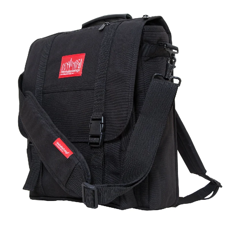 Manhattan Portage Commuter Laptop Bag (17 in.) With Back Zipper